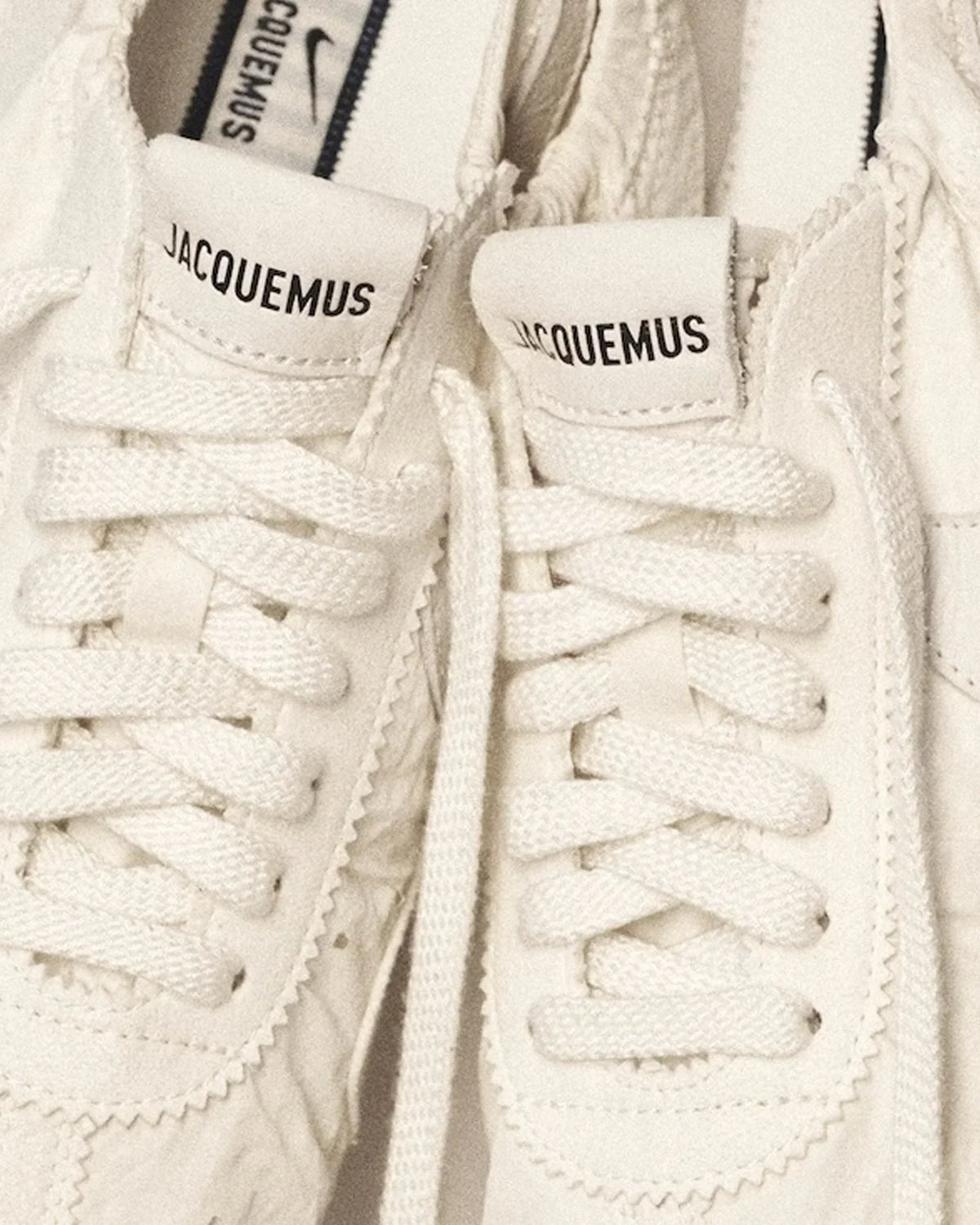 Jacquemus - Moon (Women's)